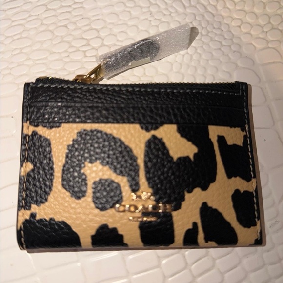 Coach Black and Leopard Women's Satchel like new - Picture 4 of 9